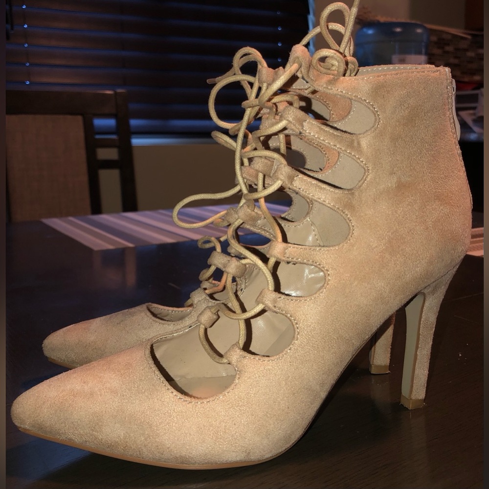 Beige heels